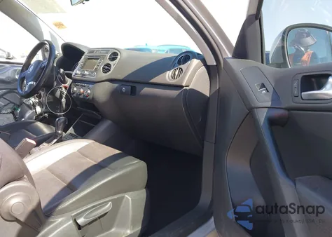 2013 Volkswagen Tiguan Se z USA, uszkodzony, nr VIN WVGAV7AX2DW527854